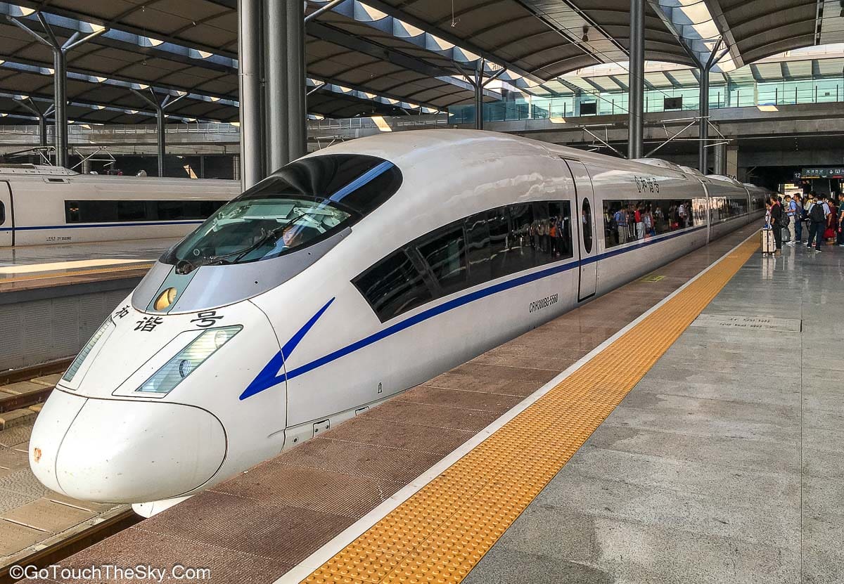 รถไฟประเภท D รถด่วน