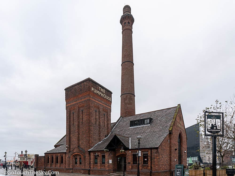 The Pump House ร้านอาหารและผับ