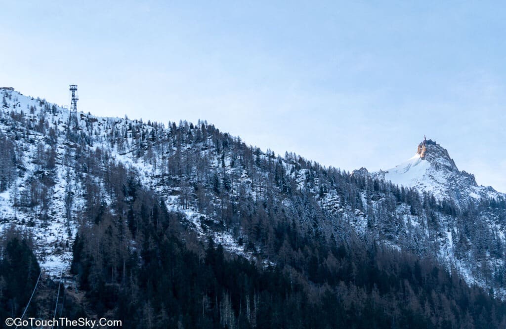วิวยอดเขา Aiguille du Midi จากเคเบิลคาร์