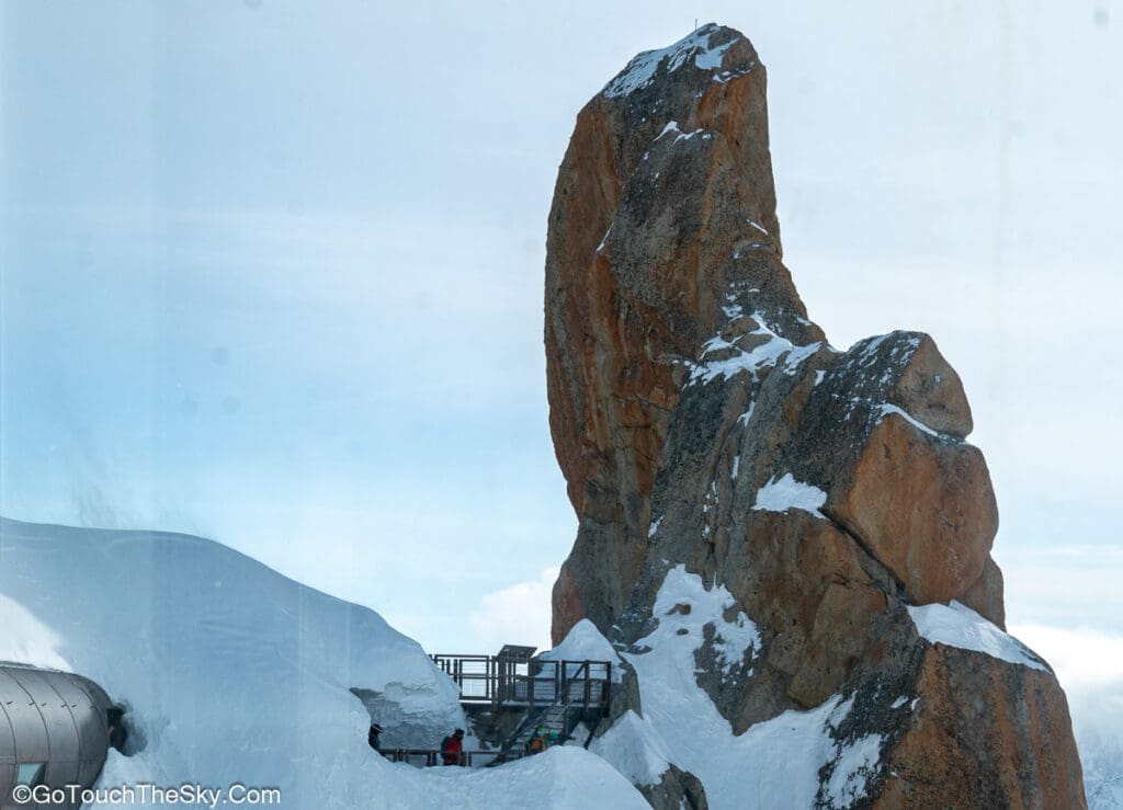 วิวทิวทัศน์รอบยอดเขา Aiguille du Midi