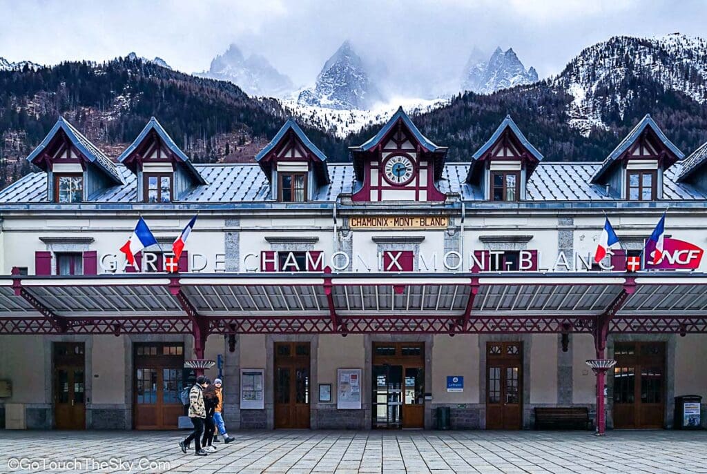 สถานีรถไฟ Gare De Chamonix Mont-Blanc