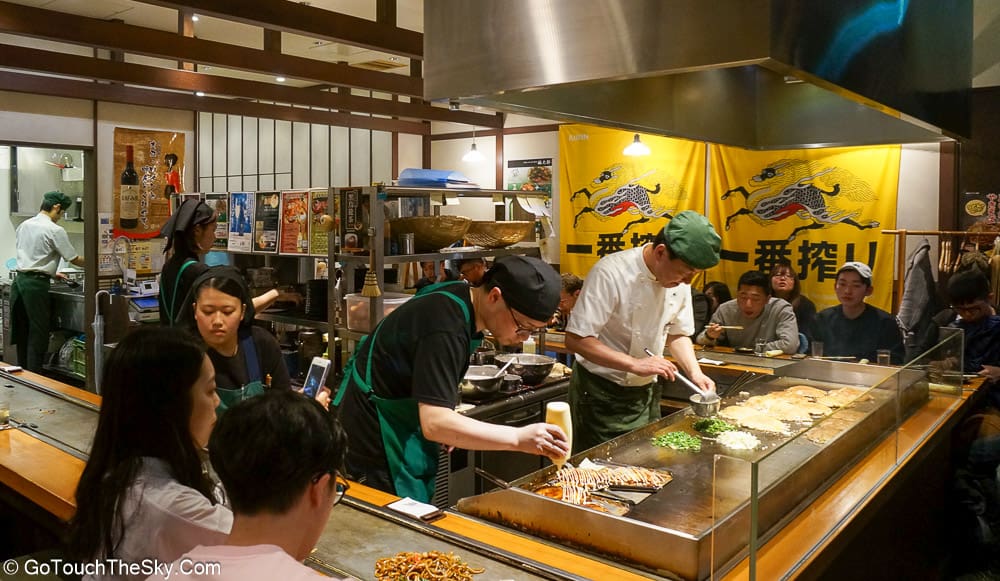 โอโคโนมิยากิร้าน Fukutaro