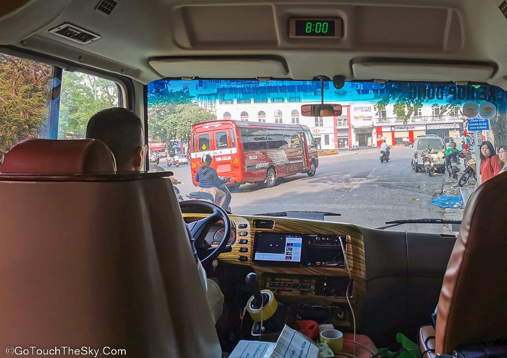 ชีวิตยามเช้าย่าน Old Quarter