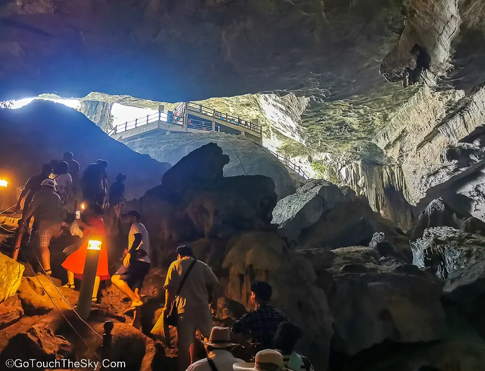 หินงอกหินย้อยสวยงาม