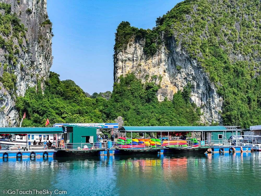 ทางเข้าลากูน Hang Luon
