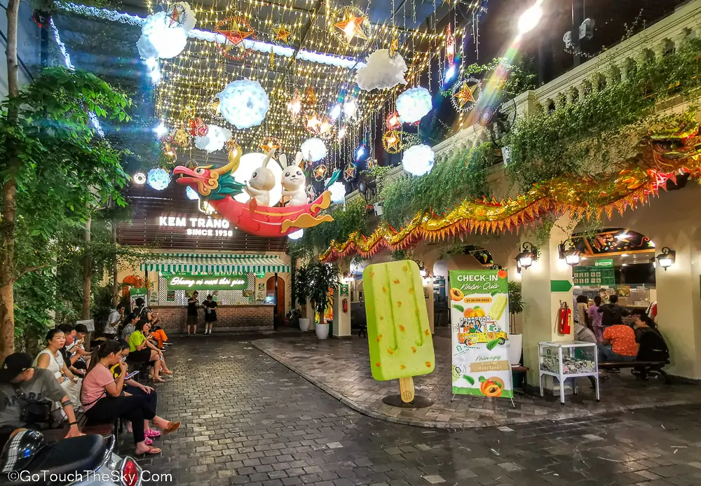 บรรยากาศร้าน Kem Trang Tien