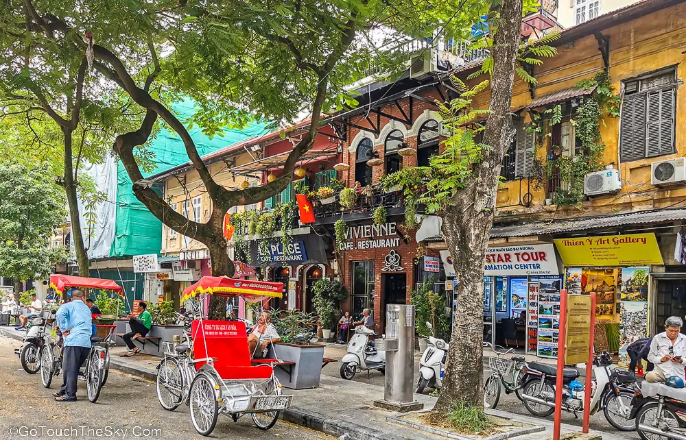ย่าน Old Quarter ทะเลสาบ Hoan Kiem