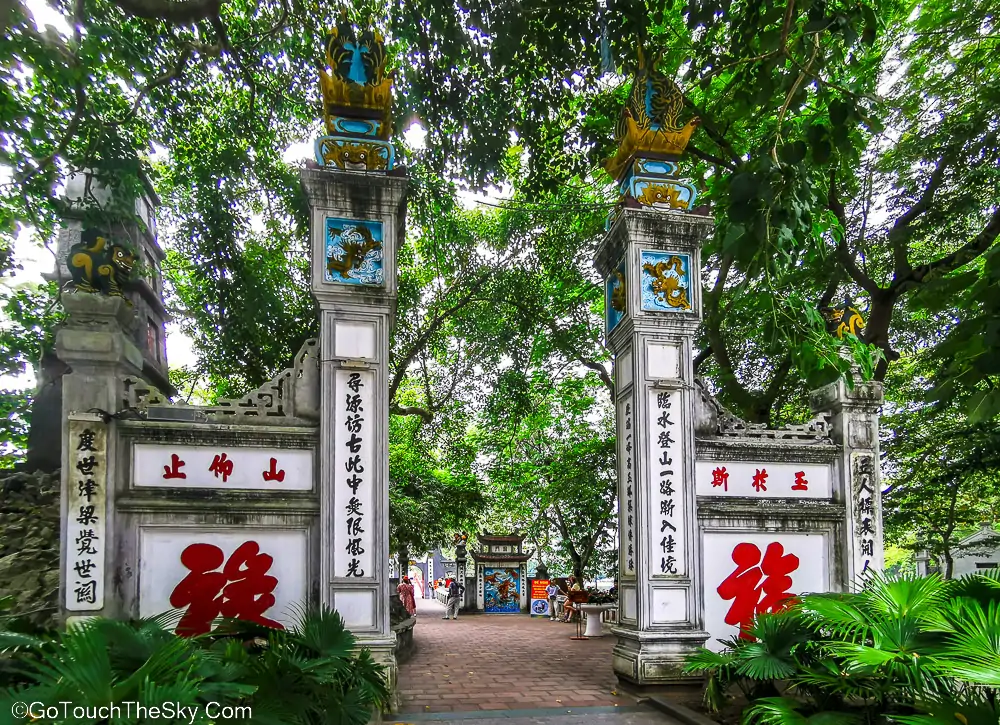 วัดหง็อกเซิน Ngoc Son Temple