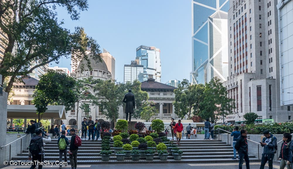 ลานน้ำพุ Statue Square