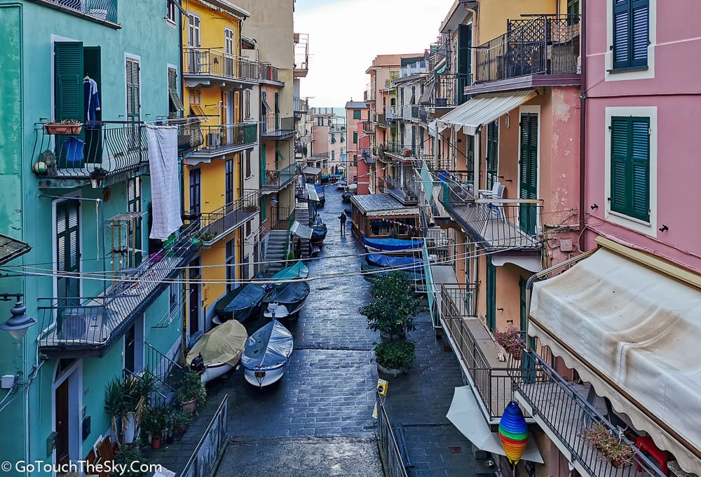 ย่านคึกคักหมู่บ้าน Manarola