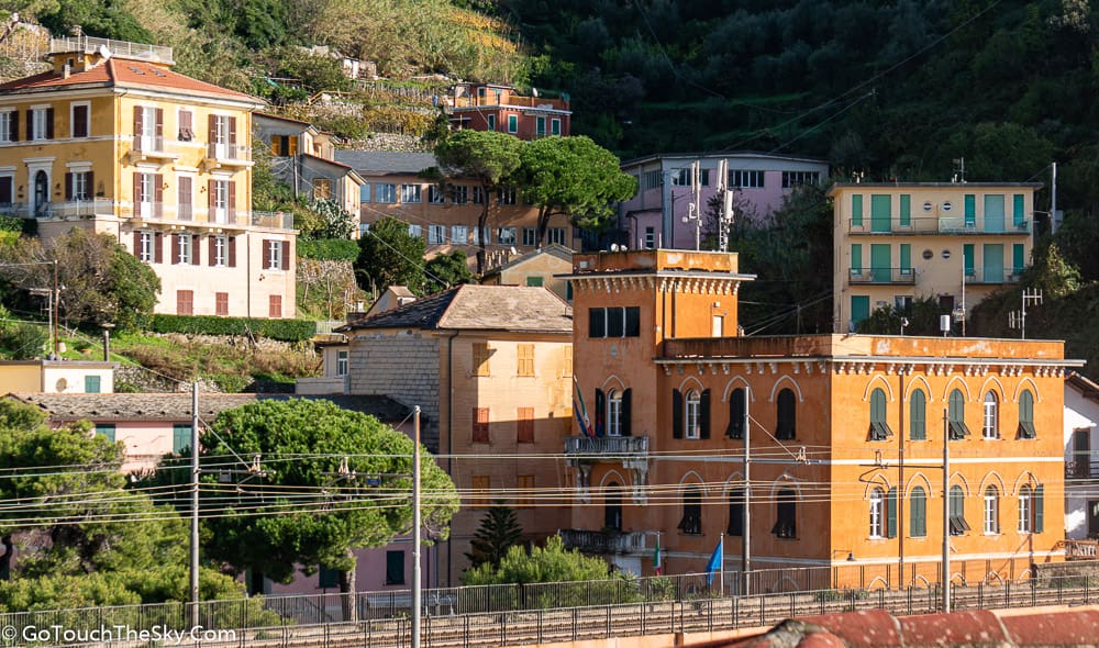 ถนนเมืองเก่า Monterosso al Mare