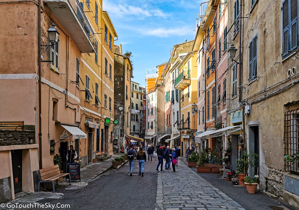 ถนนสายหลัก Vernazza