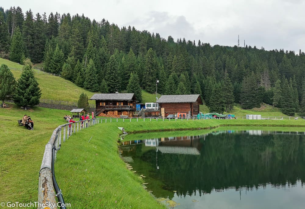 วิวสระน้ำ Alpe di Siusi