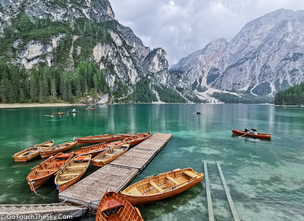ทะเลสาบ Braies วันฟ้าครึ้ม