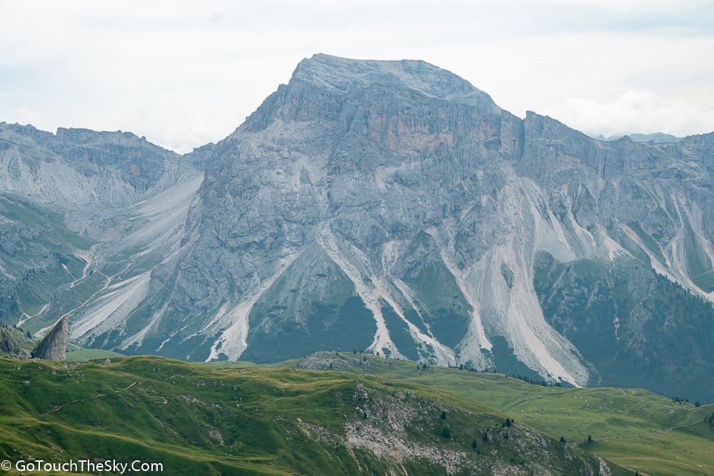 วิวทัศนียภาพกว้างไกลจาก Seceda