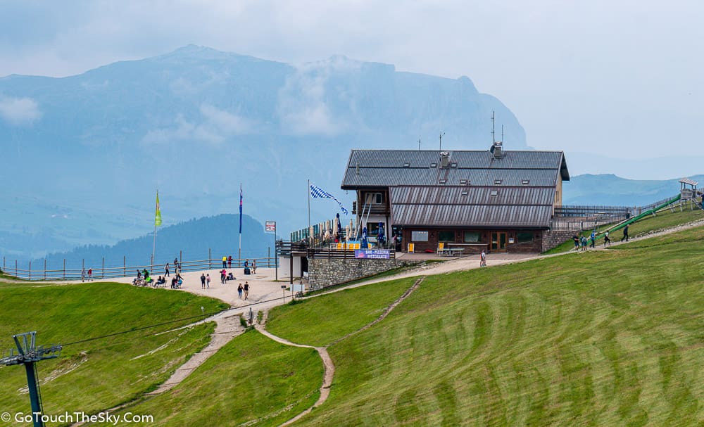 วิวจากกอนโดลาขึ้นยอดเขา Seceda