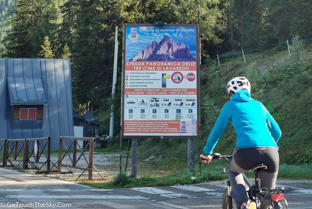 ป้ายค่าเข้าอุทยาน Tre Cime