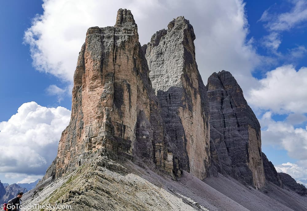 ขนาดยิ่งใหญ่ของ Tre Cime เทียบกับคน