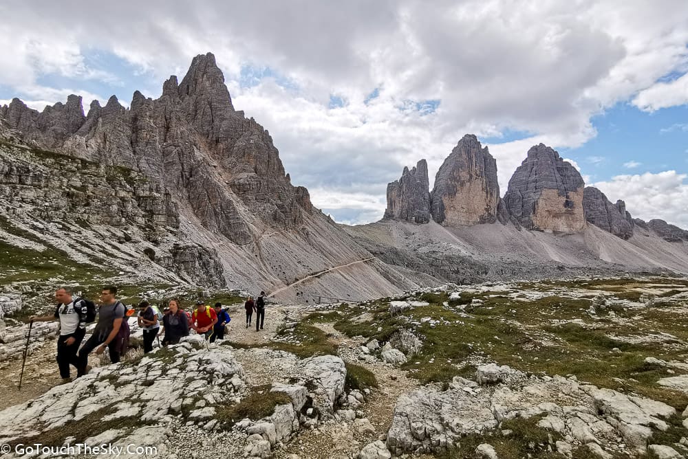 วิว Tre Cime โดดเด่นเป็นสง่า