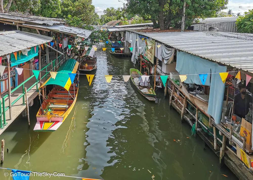 บรรยากาศตลาดโซนต่างๆ
