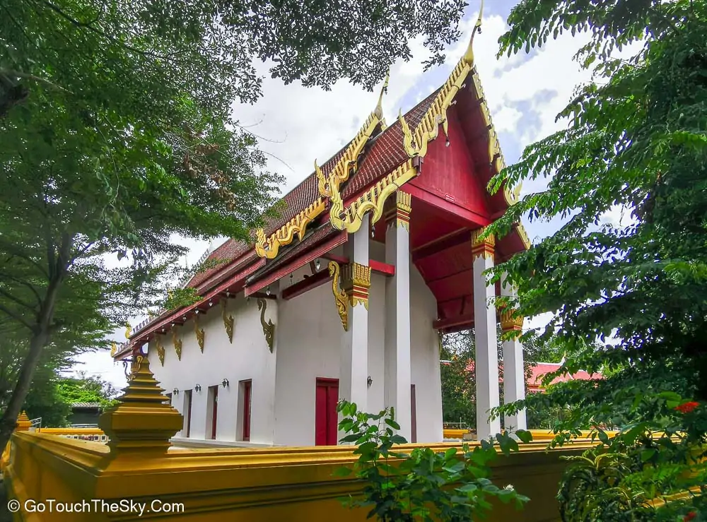วิหารโถงวัดสะพาน