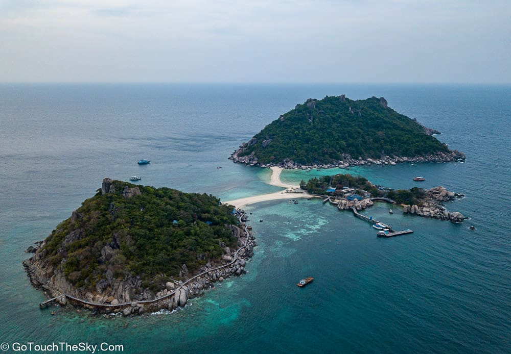 เกาะนางยวนหาดทรายเชื่อมเกาะกลางทะเลอ่าวไทย