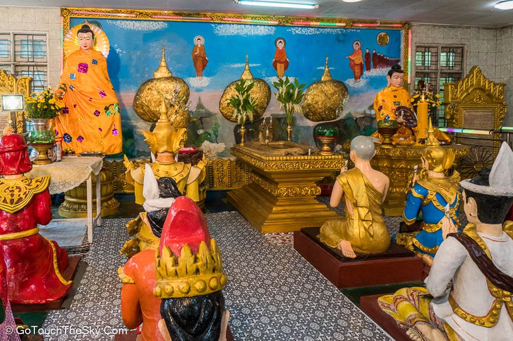 ภาพเล่าตำนานพระธาตุอินทร์แขวน
