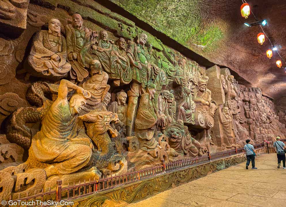 งานแกะสลักหินเรื่องราวพระโพธิธรรม