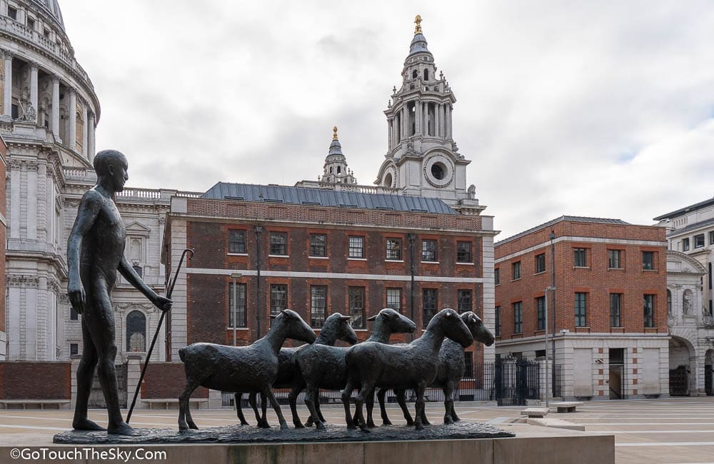 ร้านค้าและร้านอาหารที่ Paternoster Square
