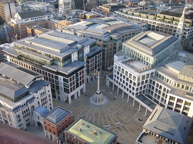 Paternoster Square และเสา Paternoster Column