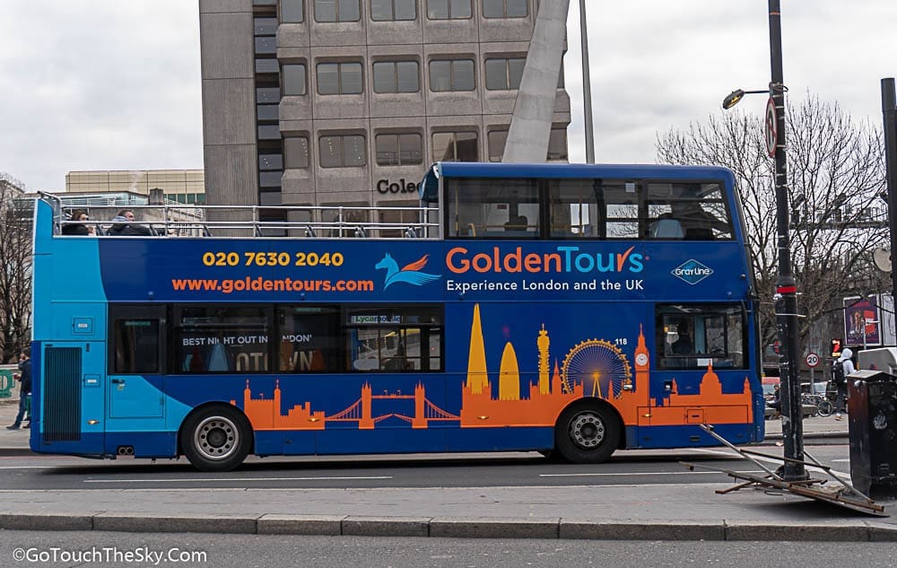 ทางเดินบน London Bridge