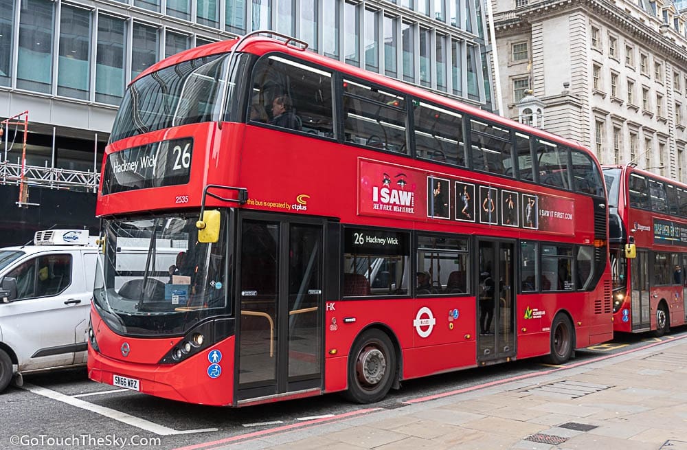 London Bus รถบัสสองชั้น