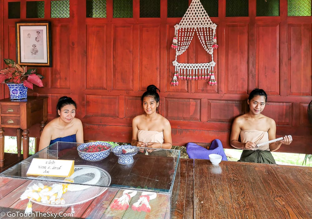 มุมมองเรือนคหบดีจากด้านนอก