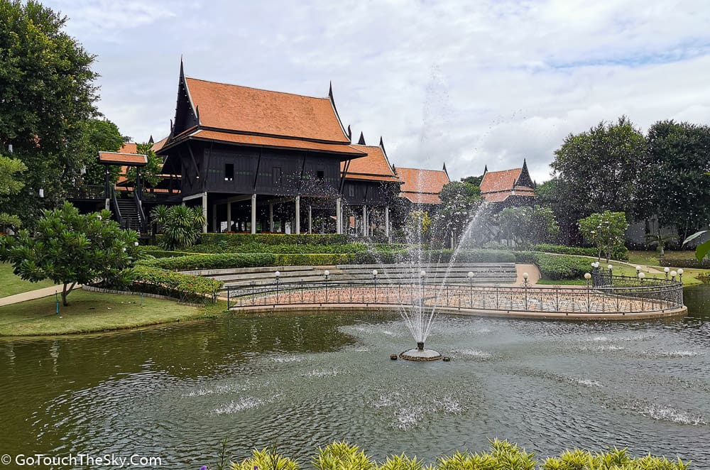 สถาปัตยกรรมเรือนหมู่ของคหบดี