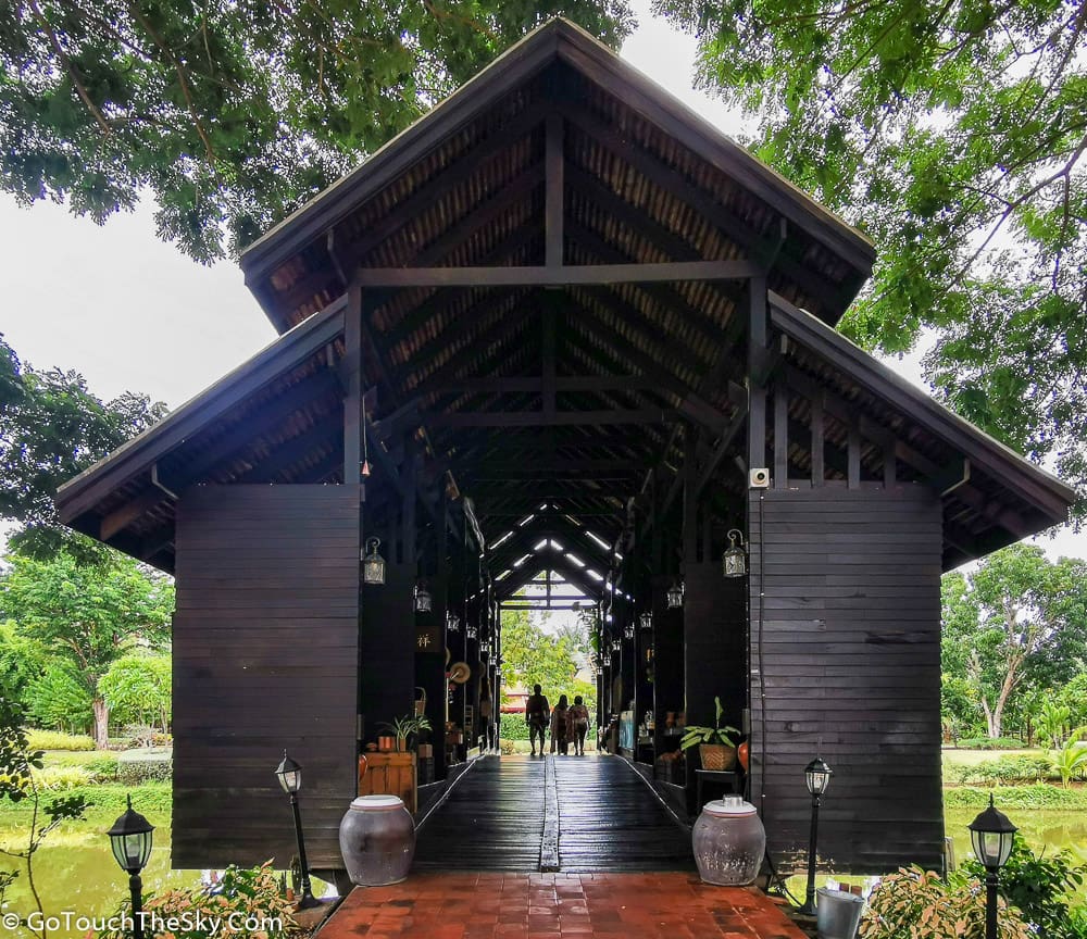 ทิวทัศน์สะพานหันจากมุมกว้าง