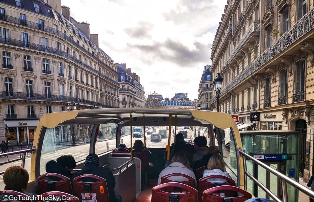 บรรยากาศถนน Av. de l'Opéra
