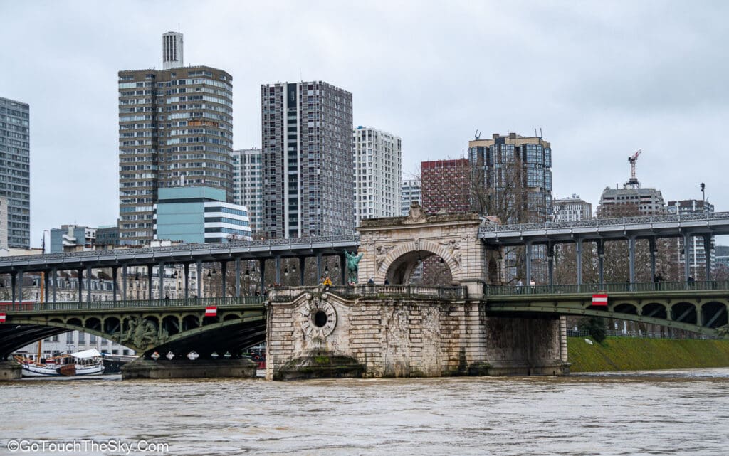 สะพาน Pont de Bir Hakeim