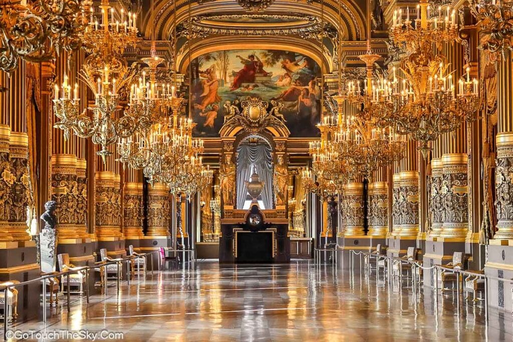 ห้องโถงใหญ่ Grand Salon โรงอุปรากร
