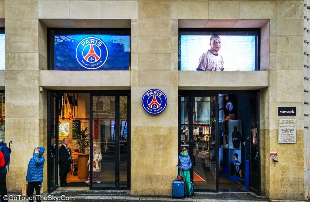 ร้าน Official Store ทีม Paris Saint-Germain