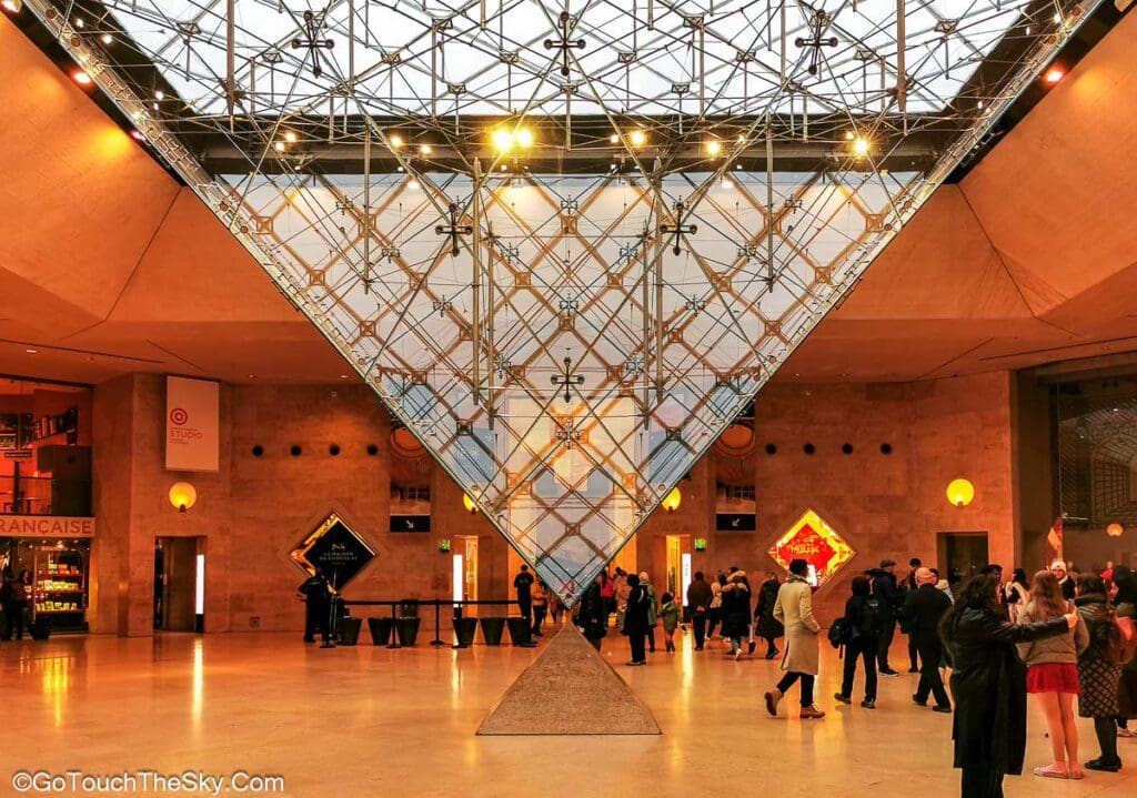 บรรยากาศ Carrousel du Louvre