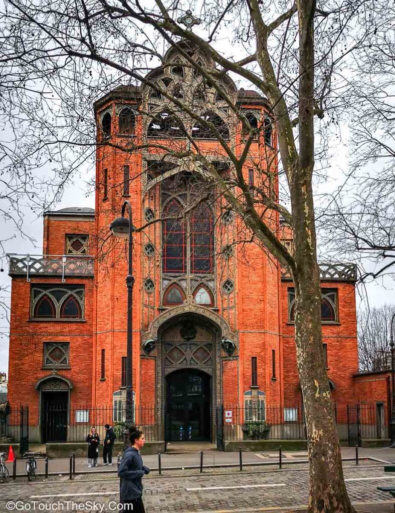 โบสถ์ Église Saint-Jean de Montmartre