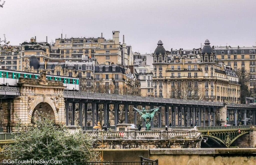โครงสร้างเหล็กสะพาน Bir Hakeim