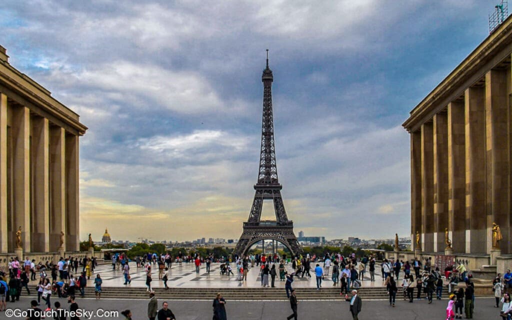 ลาน Trocadéro Plaza