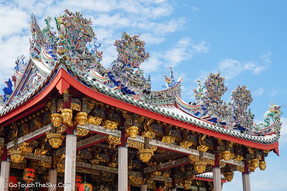 หลังคาแกะสลักมังกร Khoo Kongsi