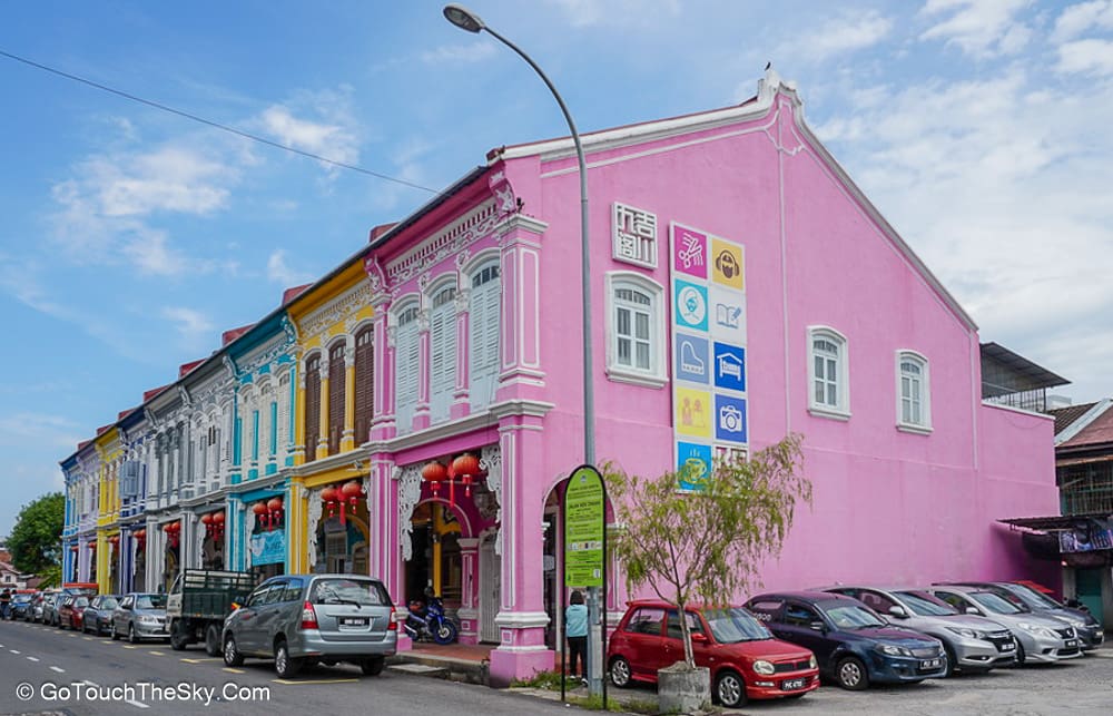 อาคารสีสันสดใส Jalan Kek Chuan