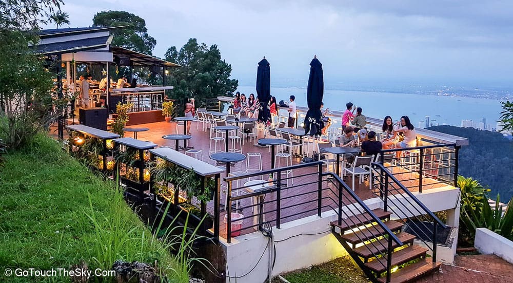 มุมนั่งชมวิว Sky Terrace