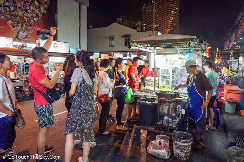 คิวยาวรอชาร์ก๋วยเตี๋ยว
