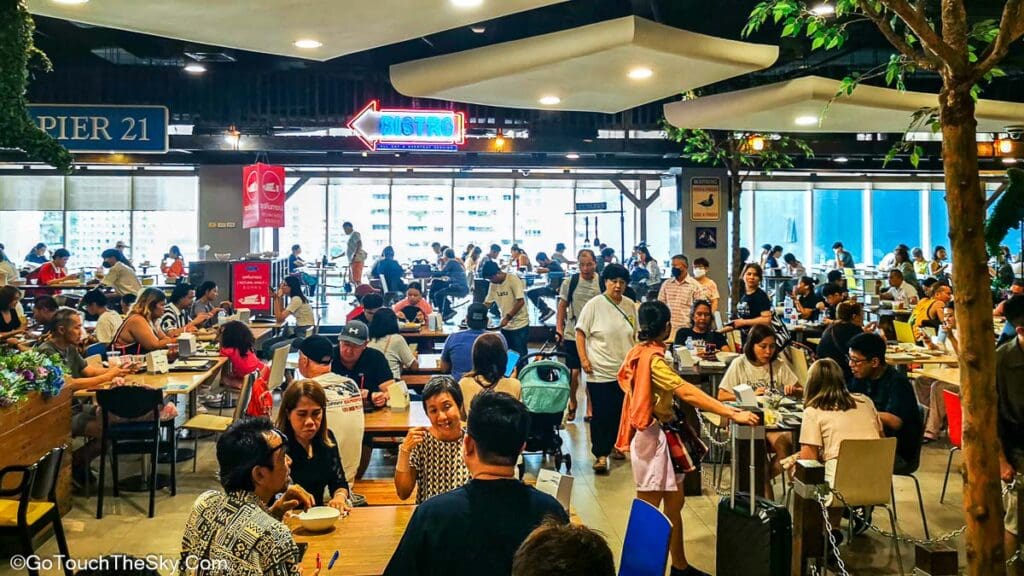 บรรยากาศโดยรวมโซนขนม