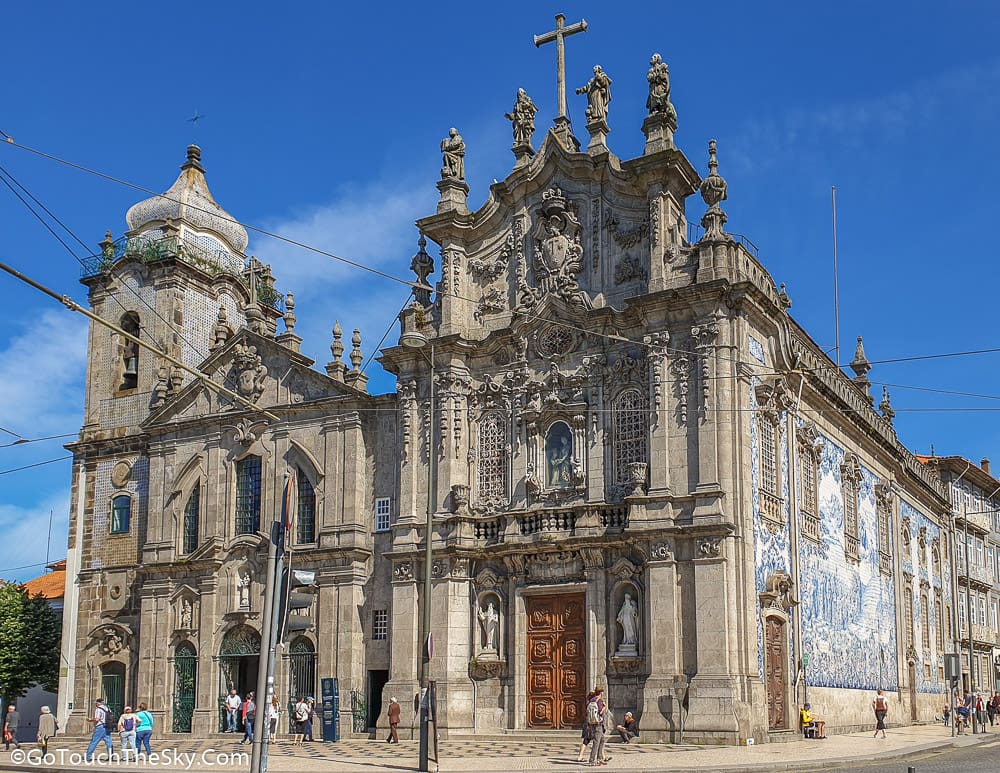 โบสถ์แฝด Igreja dos carmelitas และ Igreja do Carmo