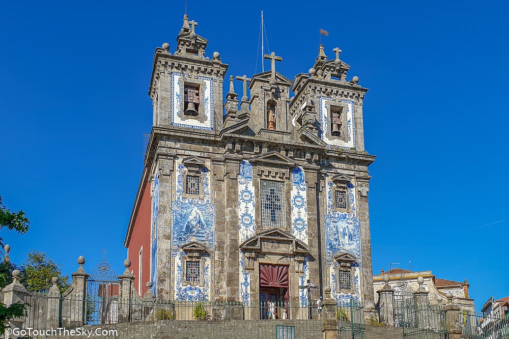 โบสถ์ Church of Saint Ildefonso